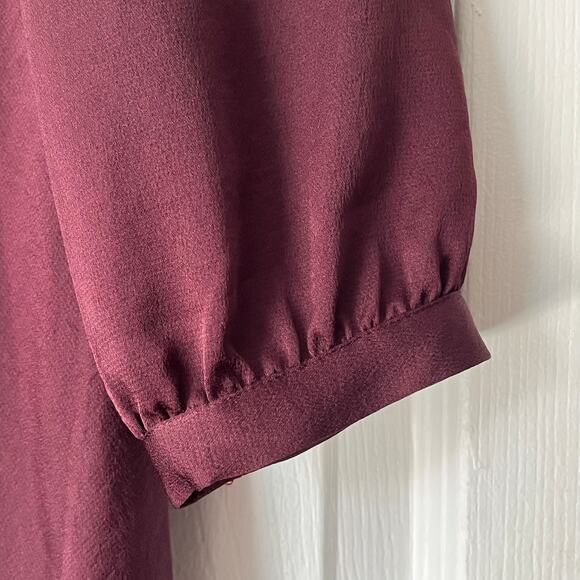 Express Deep-V Wrap Front Dress - Size S - NWT - Picture 2 of 14